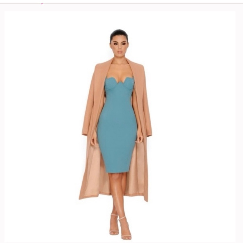 Oh Polly Don’t Go Chasing Waterfalls, Longline Lapel Coat in Camel Size XS - NEW